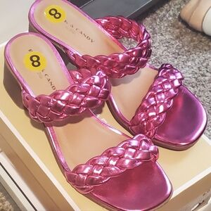 NWT Metalic Pink Braided Sandals by Rock & Candy Sz8